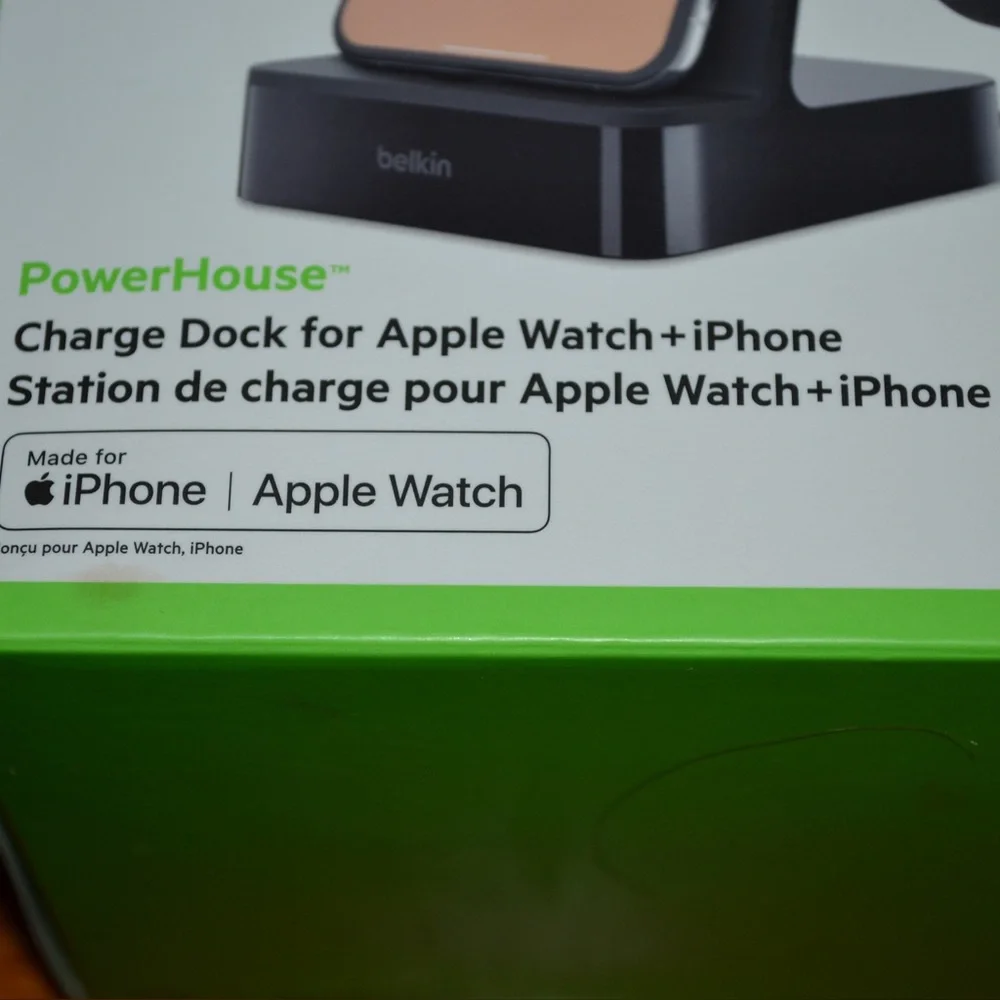 Belkin iPhone & Apple Watch charging dock